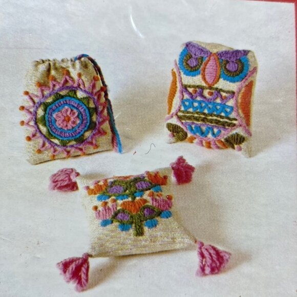 Crewel Arts  Crafts Today Craft Kit Hasbro Make Purse Pillow or Pincushion - Picture 6 of 9